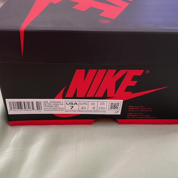 Air Jordan 1 Bio Hack size 7 men - Picture 2 of 2